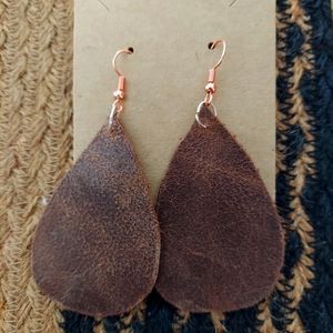 Leather earrings